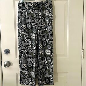 Ann Taylor Loft Womens Wide Leg Olive Green Leaf Floral pants boho style